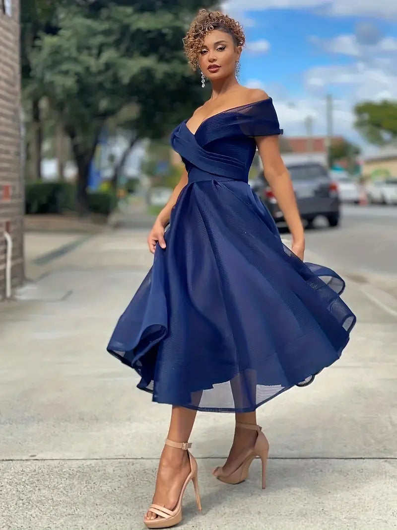 Anouk - Long Dress with Off-Shoulder Design, Flattering Cut