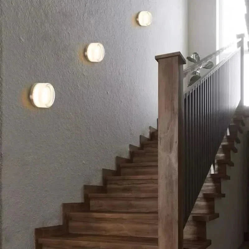 Applique murale dimmable et élégante pour intérieurs raffinés