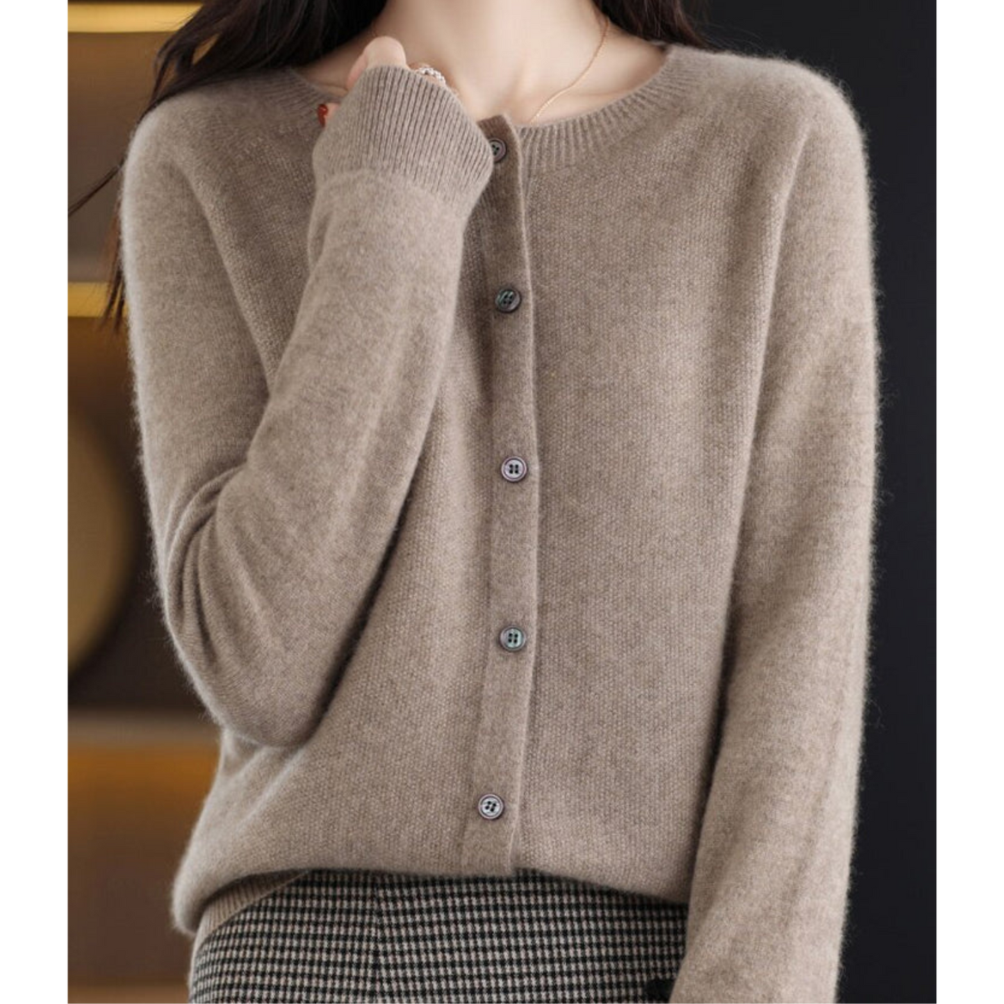 Cardigan en laine à encolure ronde pour femme - gilet tricoté blanc