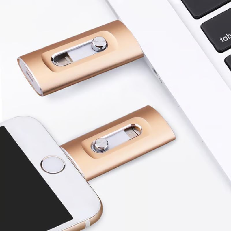 Clé USB grande capacité 3-en-1 pour téléphone portable et ordinateur