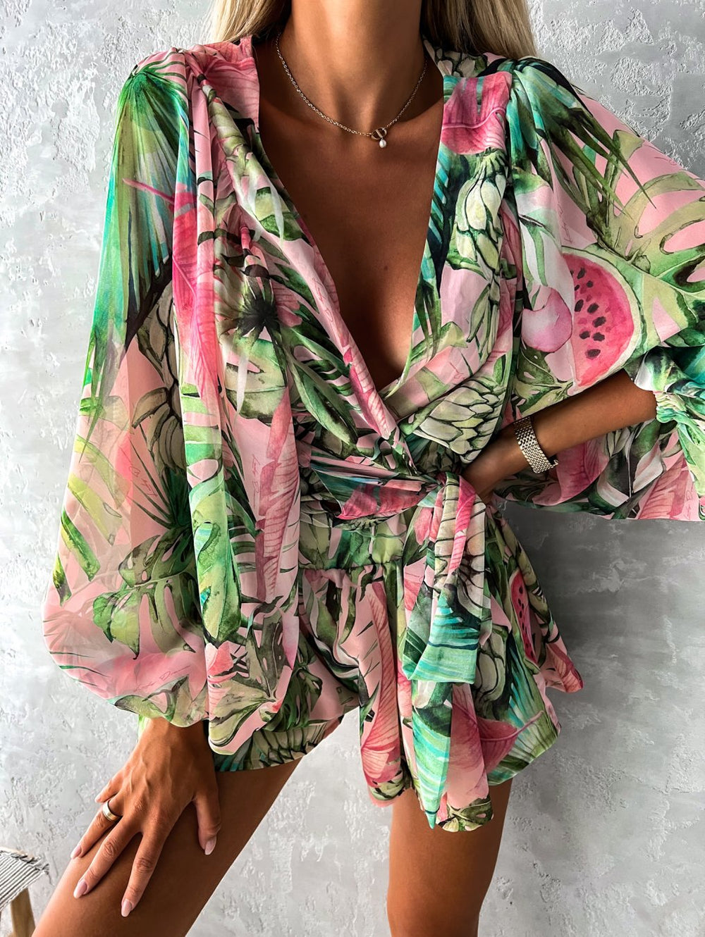Combishort de style estival à imprimé tropical