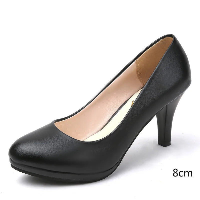Escarpins orthopédiques élégants noirs pour femme avec soutien matelassé