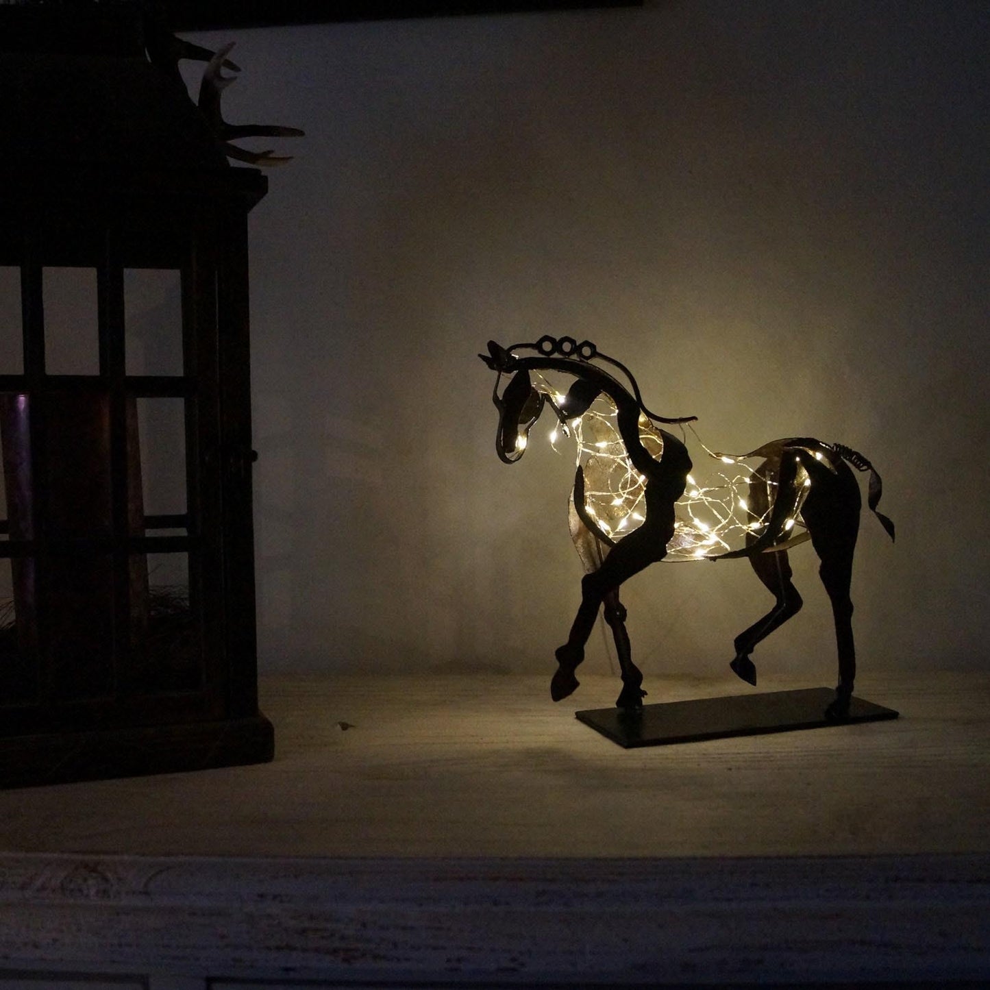Handcrafted Horse Statue – Ferro