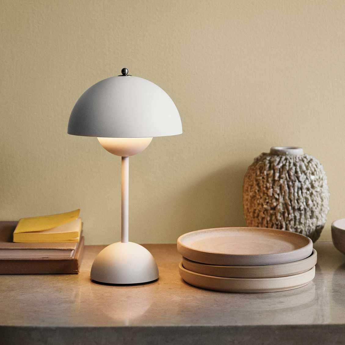 Lampe de table LED sans fil design parapluie rétro