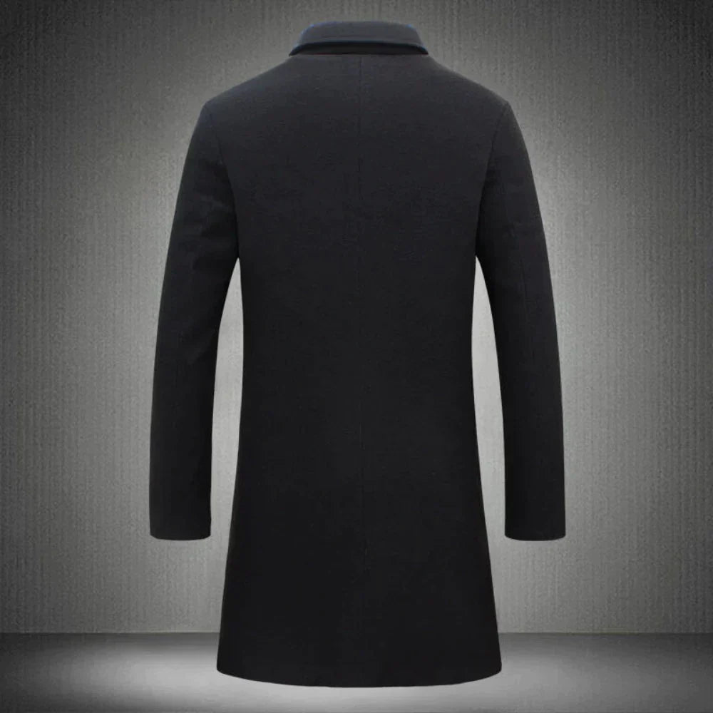 Manteau pour homme au style classique et déperlant