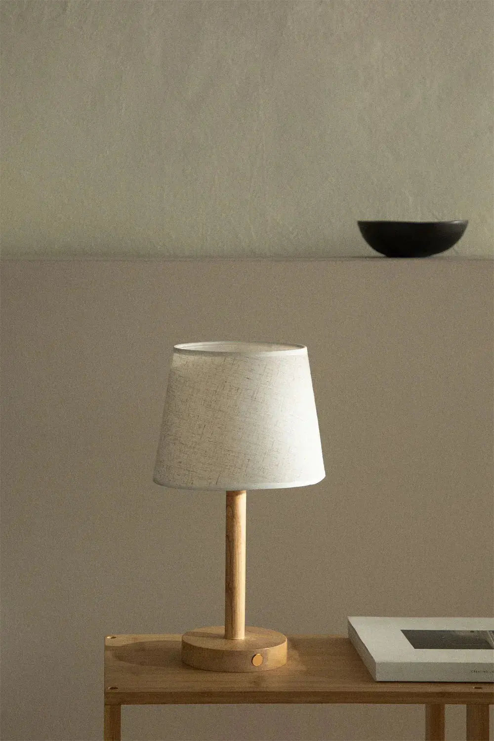 Olvoria | Wireless LED Table Lamp with Wooden Base