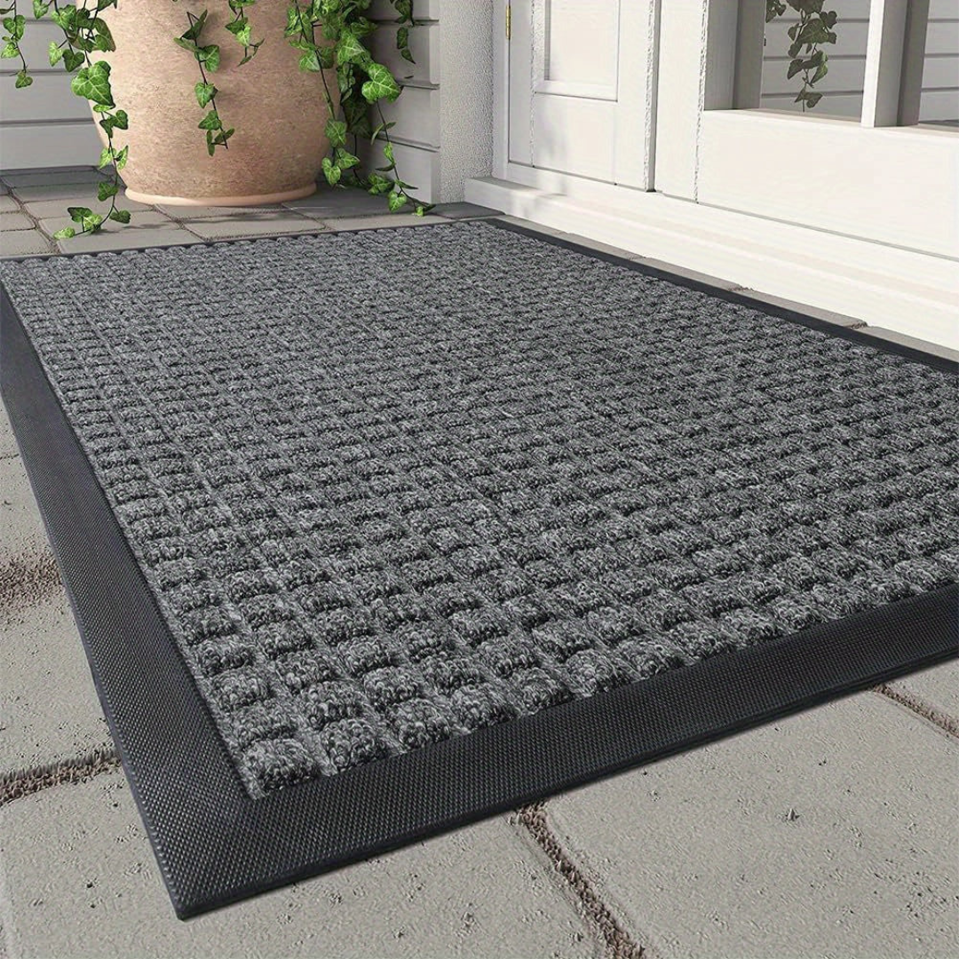 Paillasson de luxe – Conçu pour usage intérieur et extérieur. Allie élégance et haute durabilité, offrant une protection efficace contre la saleté et une allure prestigieuse à l'entrée.