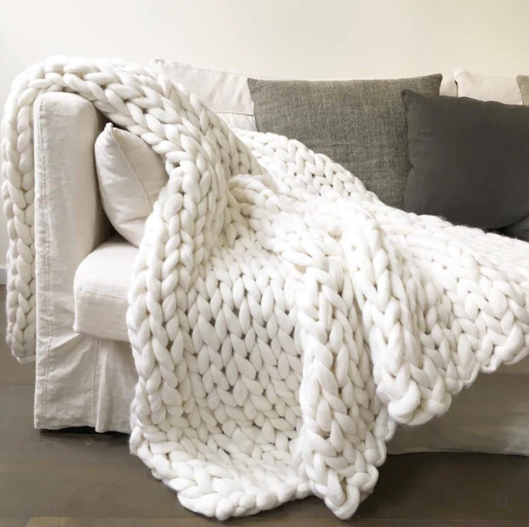 Plaid tricoté en laine mérinos – chaleur et luxe