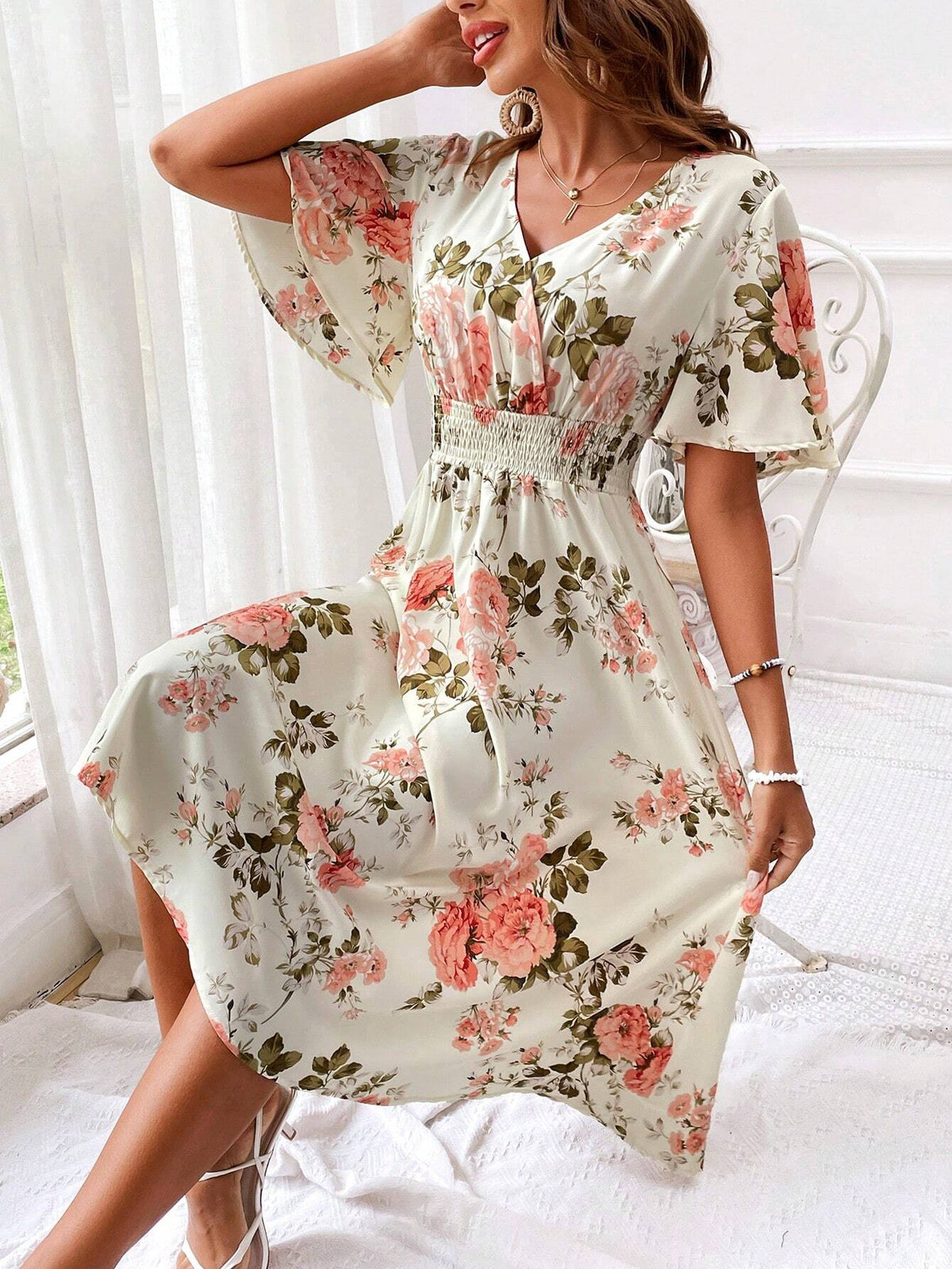 Robe midi évasée à col en V pour femme