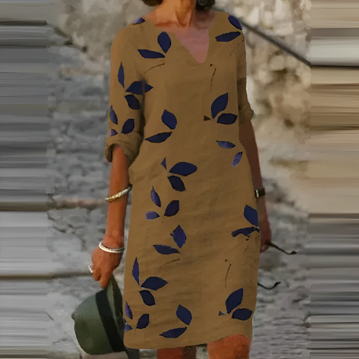 Robe midi florale à col en V pour femme