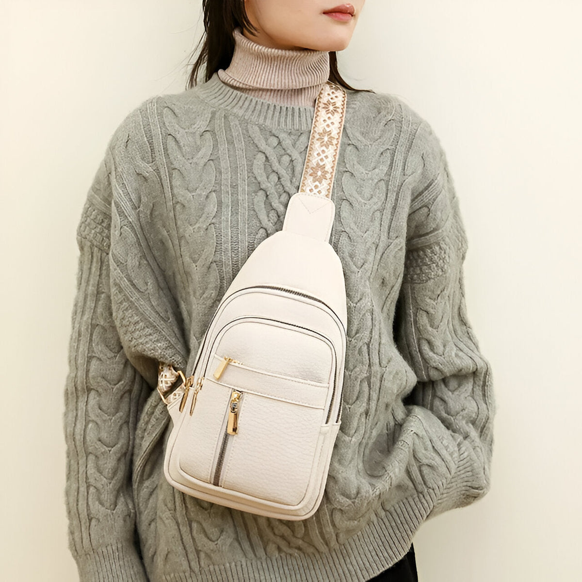 Sac bandoulière femme petit et pratique avec de nombreux compartiments