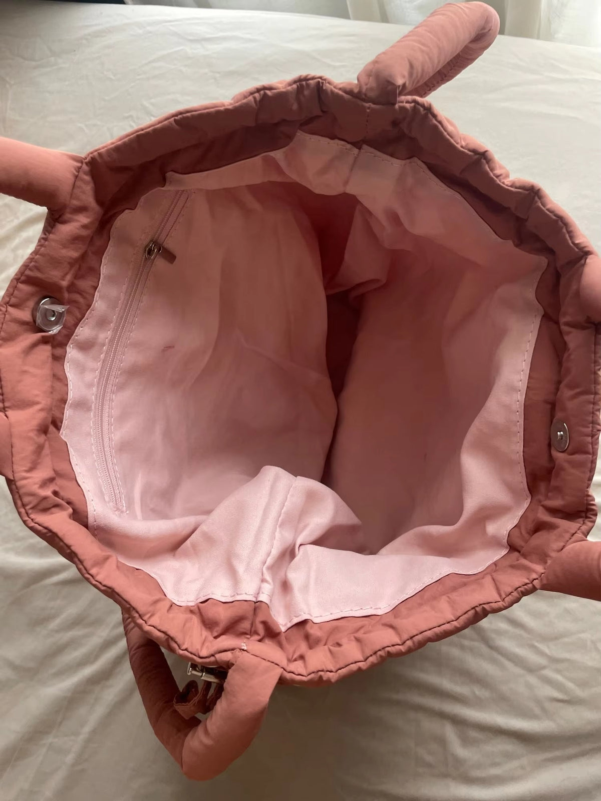 Sac doudoune matelassé pour femme – Chic et élégant