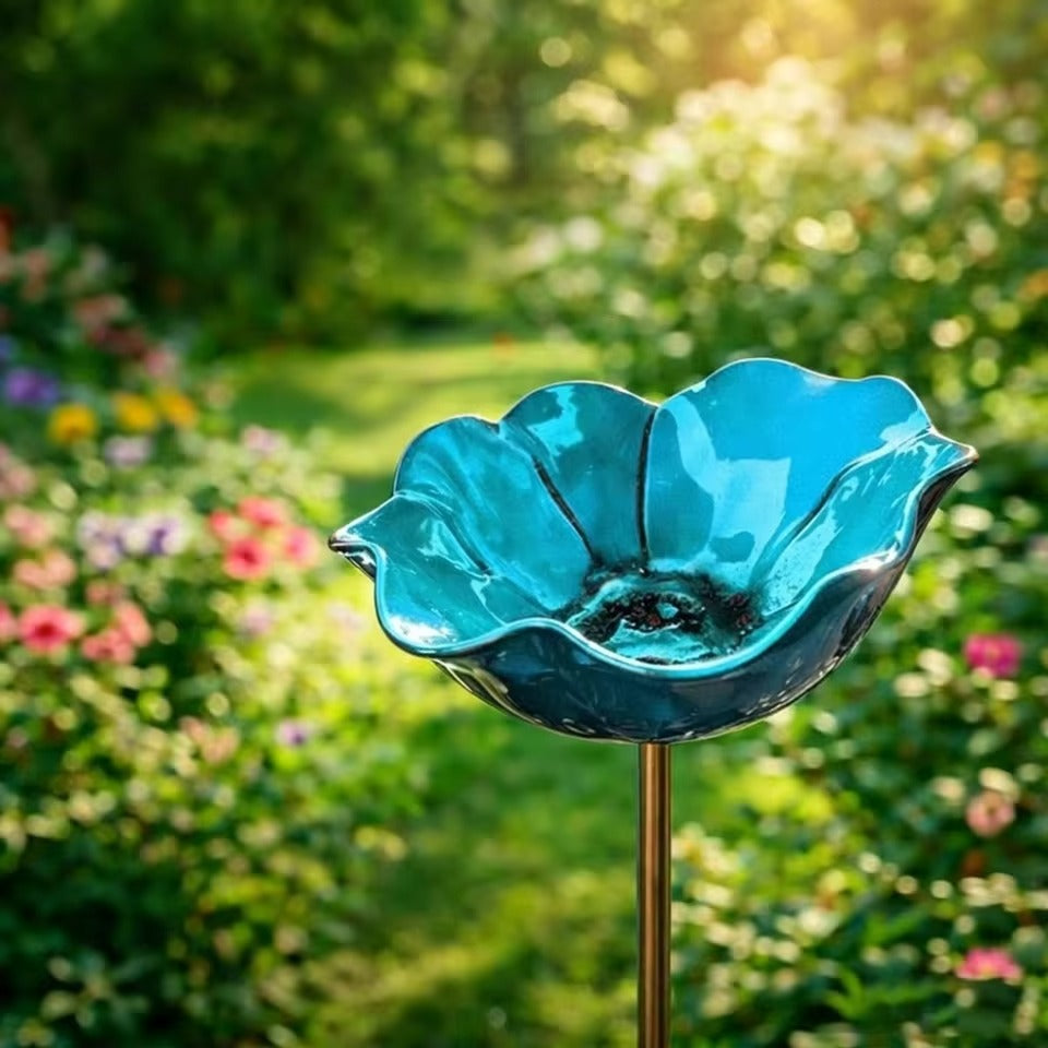 Abreuvoir pour oiseaux fait main en forme de fleur – donnez de la vie à votre jardin