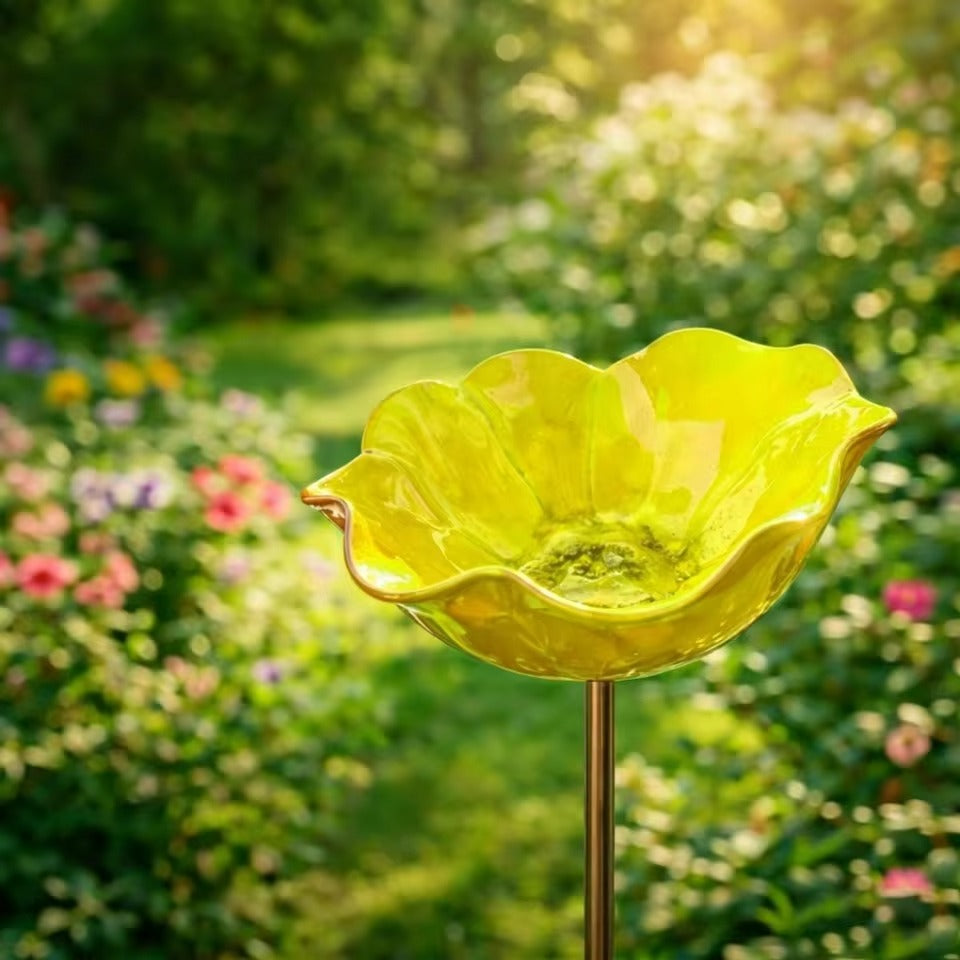 Abreuvoir pour oiseaux fait main en forme de fleur – donnez de la vie à votre jardin