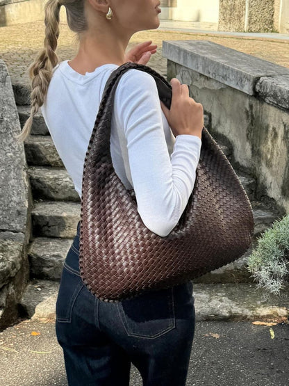 Alena Handbag – Elegant and Spacious Handbag for Women