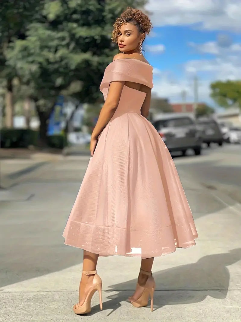 Anouk - Long Dress with Off-Shoulder Design, Flattering Cut