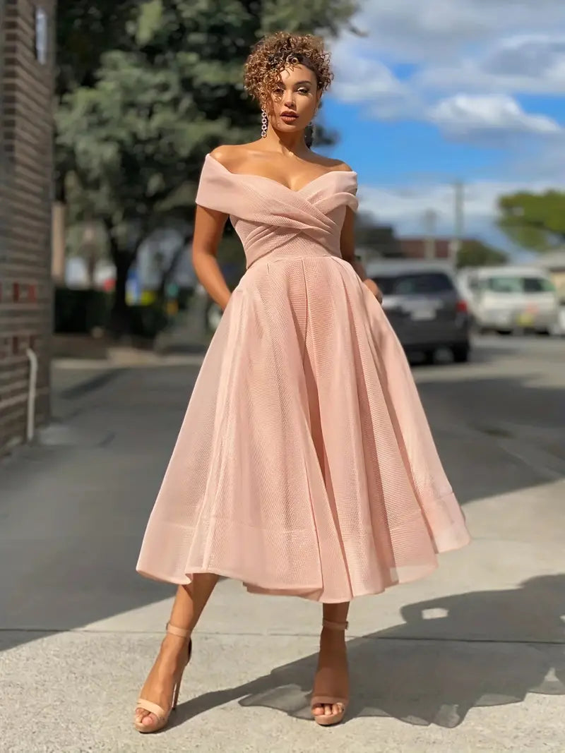 Anouk - Long Dress with Off-Shoulder Design, Flattering Cut