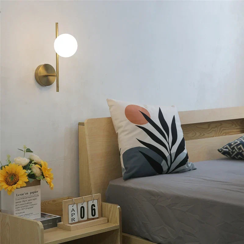 Applique murale Astra | Design moderne avec double sphère couleur or