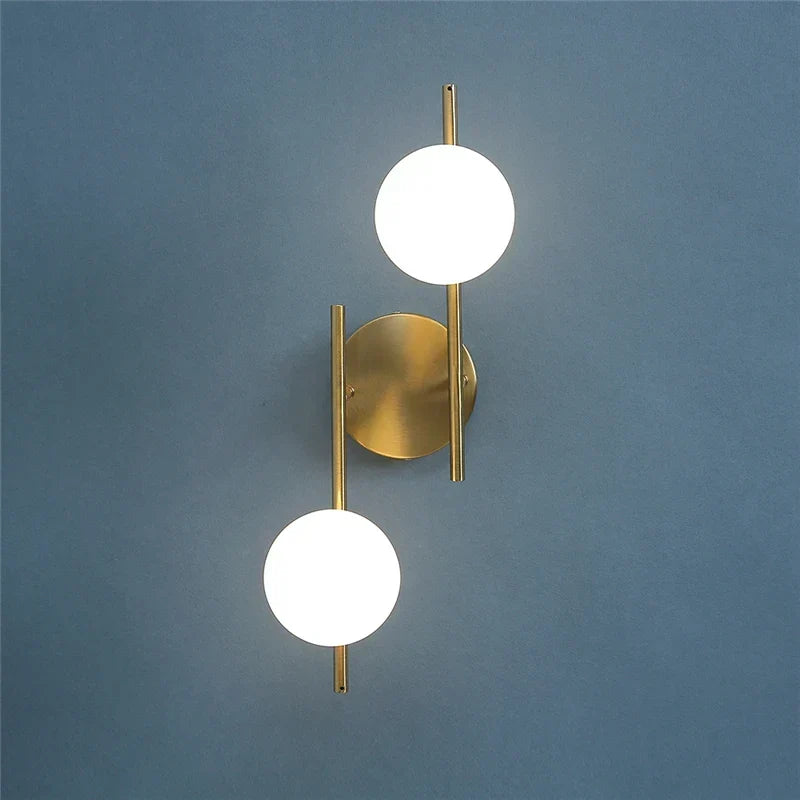 Applique murale Astra | Design moderne avec double sphère couleur or