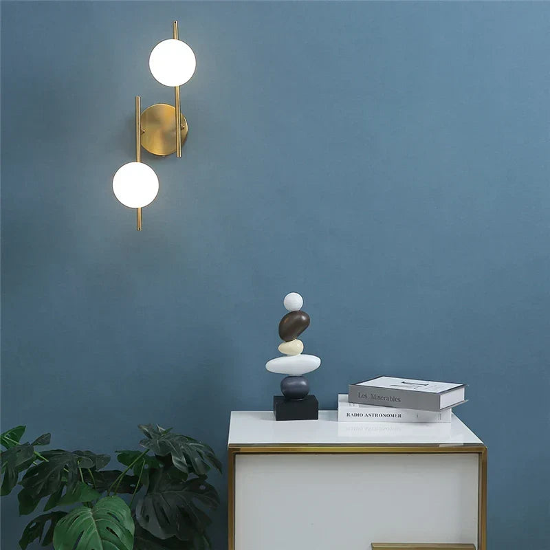Applique murale Astra | Design moderne avec double sphère couleur or