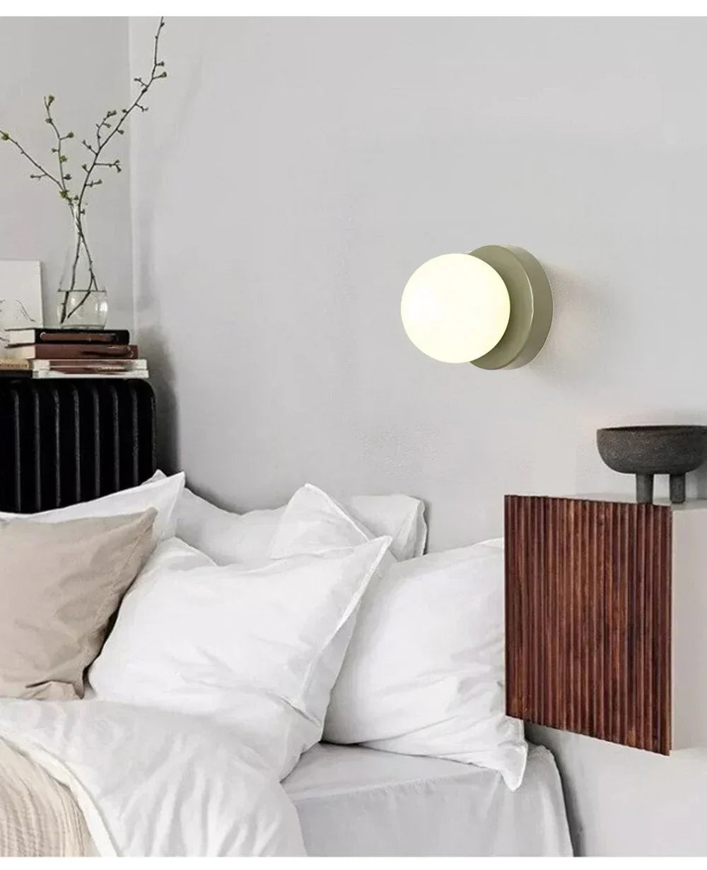 Applique murale LED Macaron en verre teinté, design moderne