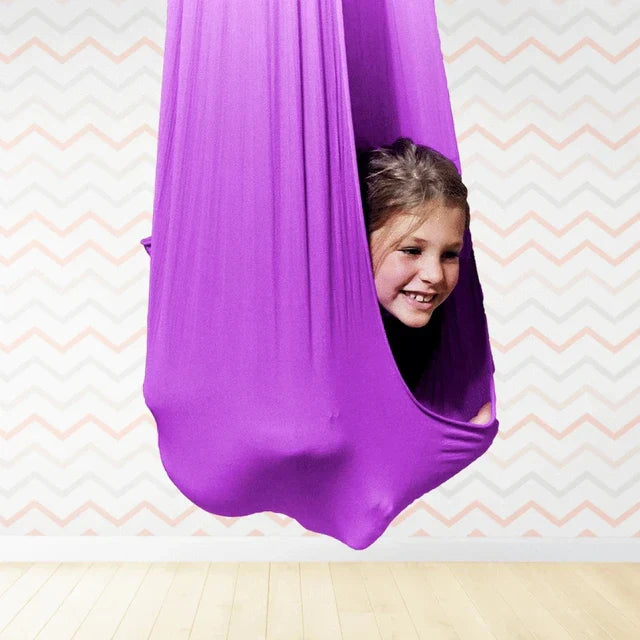 Balançoire thérapeutique pour enfants – jeu sensoriel et relaxation
