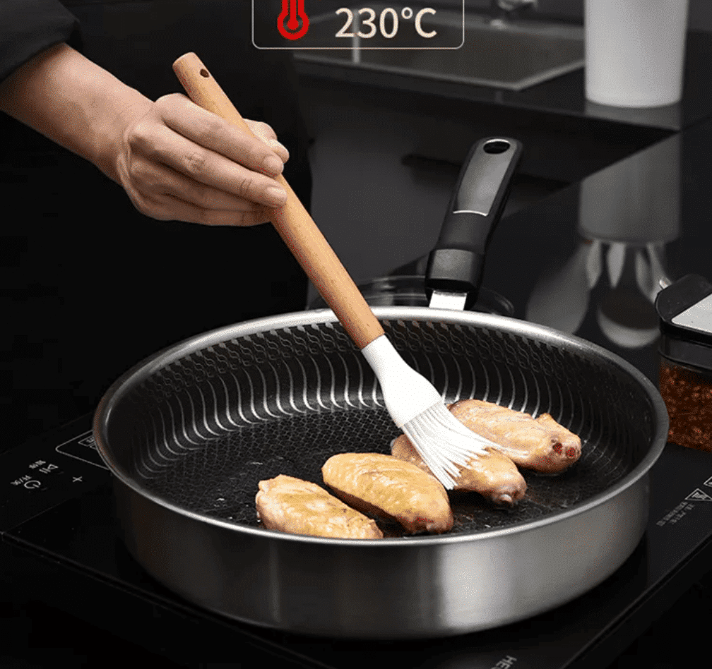 Batterie de cuisine 11 pièces en bois et silicone avec support noir ou blanc