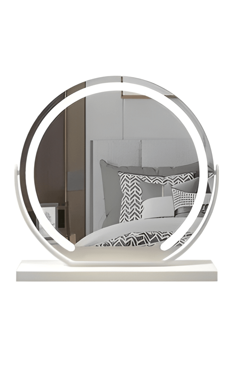 Beauty in LED Light – A Mirror for Every Woman