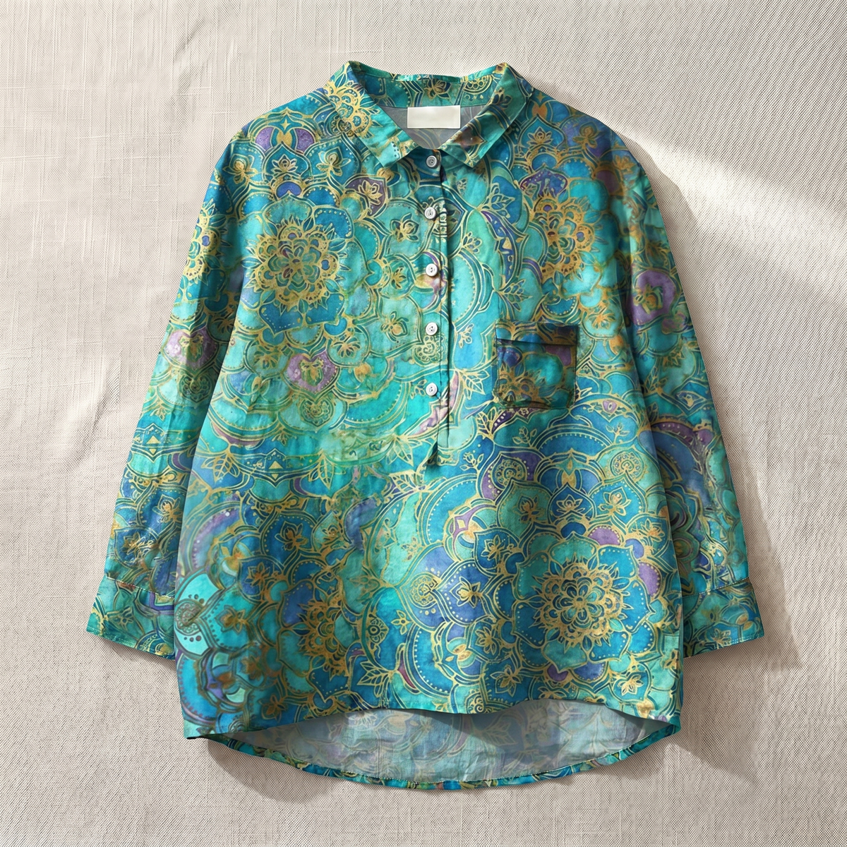 Blouse légère femme à motif floral, tissu respirant, coupe relaxed