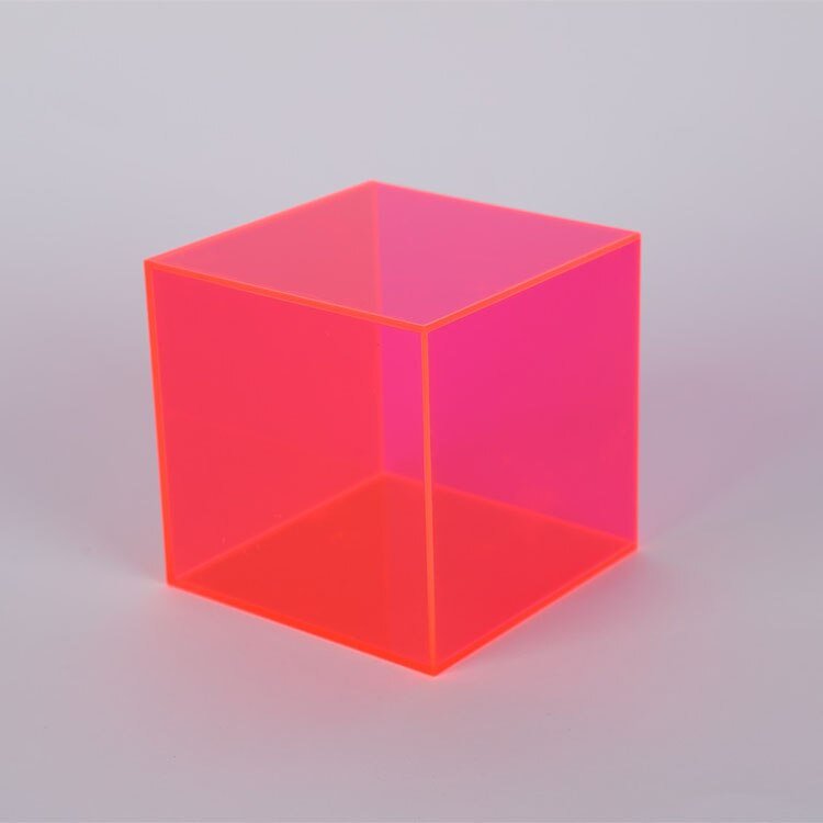 Boîte de rangement et présentation en acrylique colorée