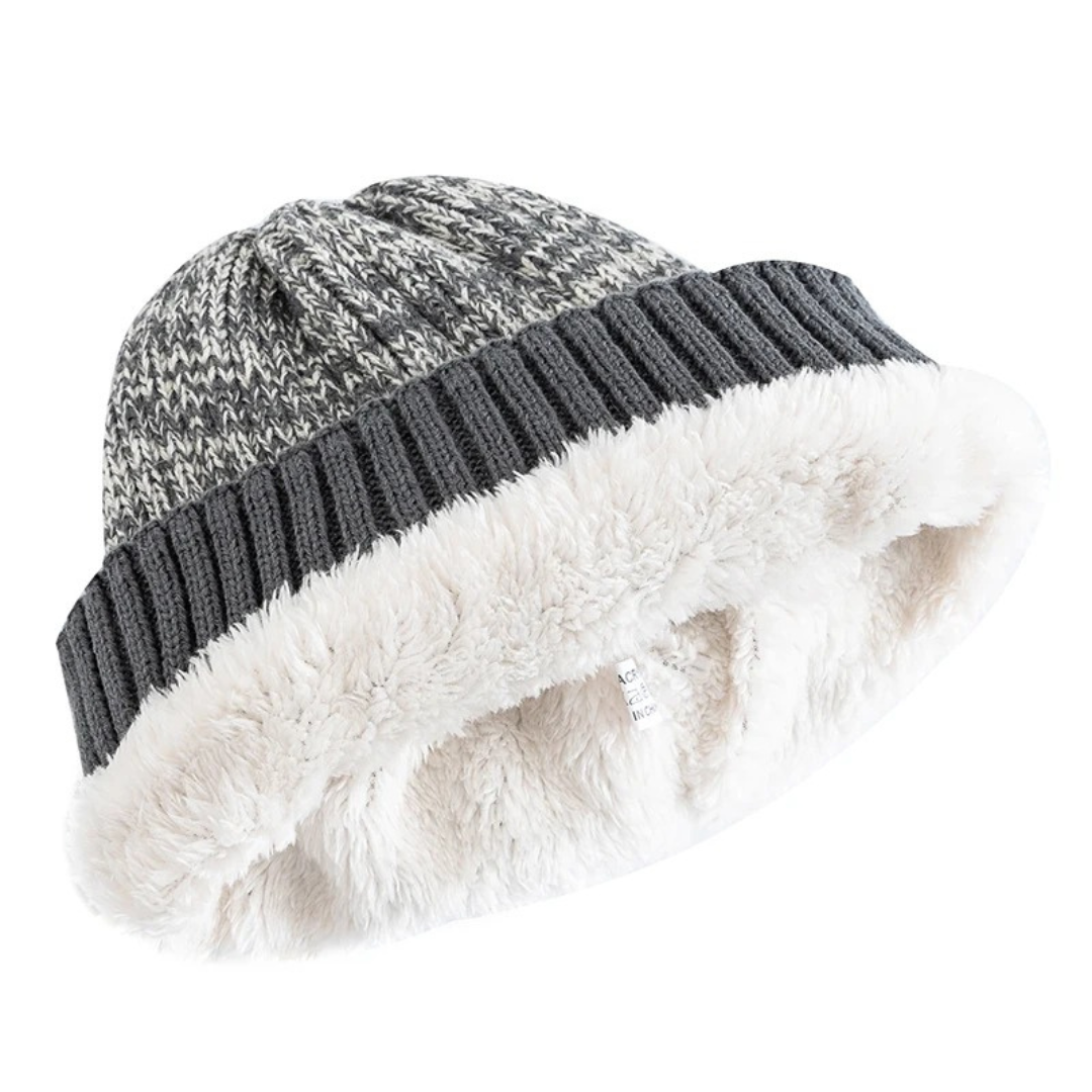 Bonnet en tricot doublé polaire