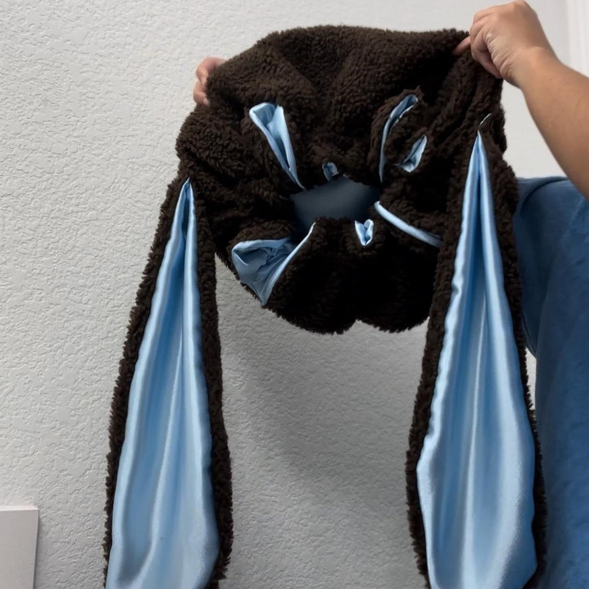 Bonnet lapin en peluche — chapeau doux et chaud avec doublure