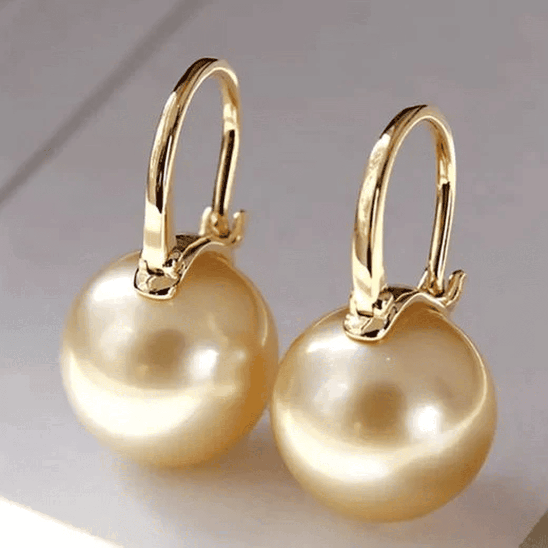 Boucles d'oreilles élégantes à perles dorées