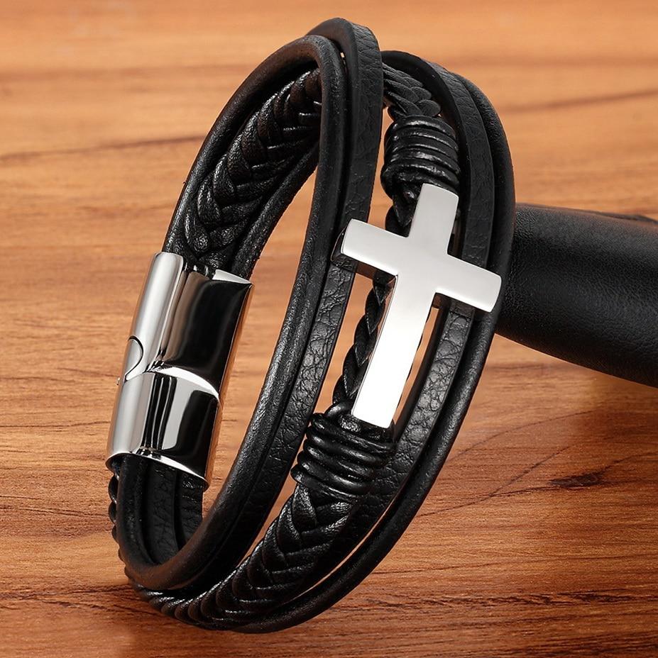 Bracelet en cuir avec croix