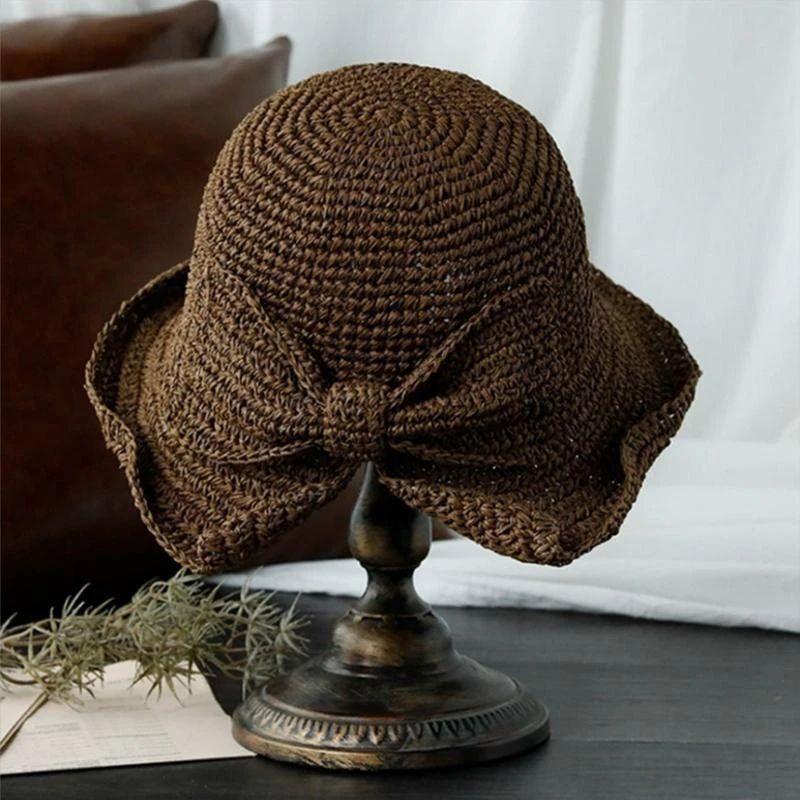 Chapeau d'été à bords et nœud