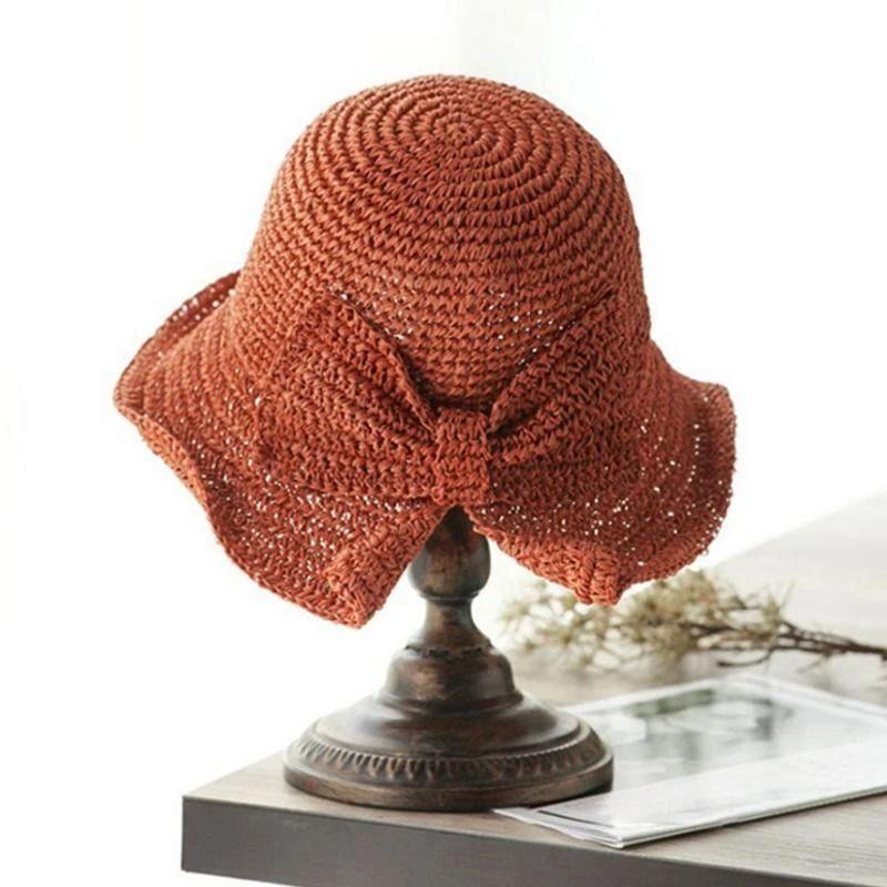 Chapeau d'été à bords et nœud