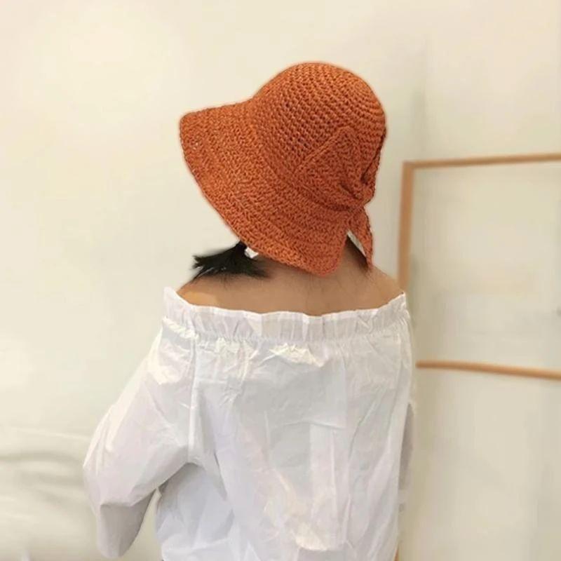 Chapeau d'été à bords et nœud