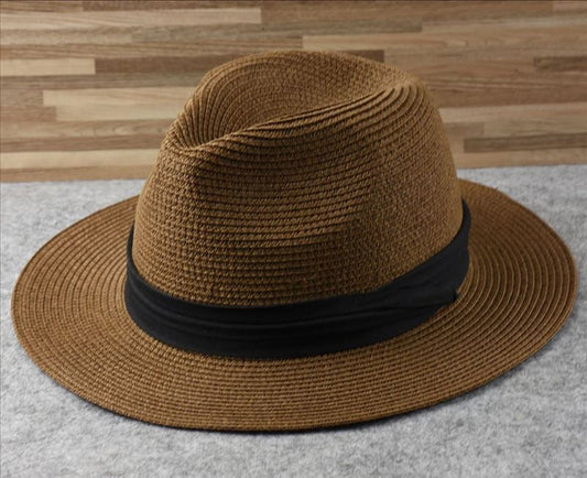 Chapeau de paille élégant pour l'été et la plage