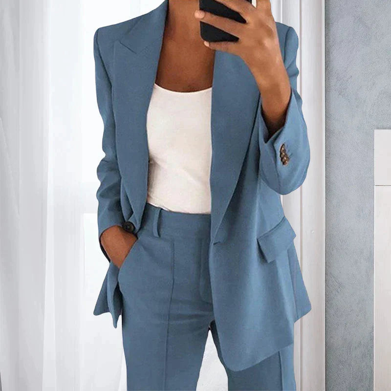 Charlotte - Women's Blazer & Pants Set