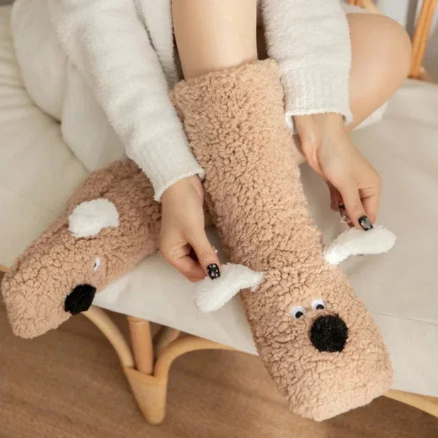 Chaussettes douces, douillettes et amusantes contre les pieds froids
