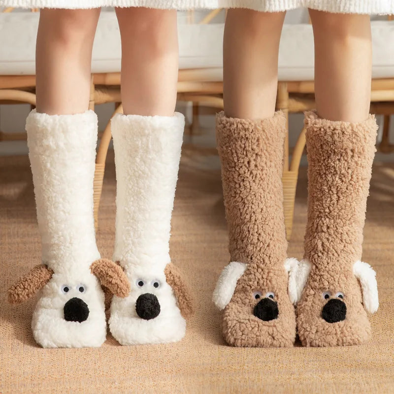 Chaussettes douces, douillettes et amusantes contre les pieds froids