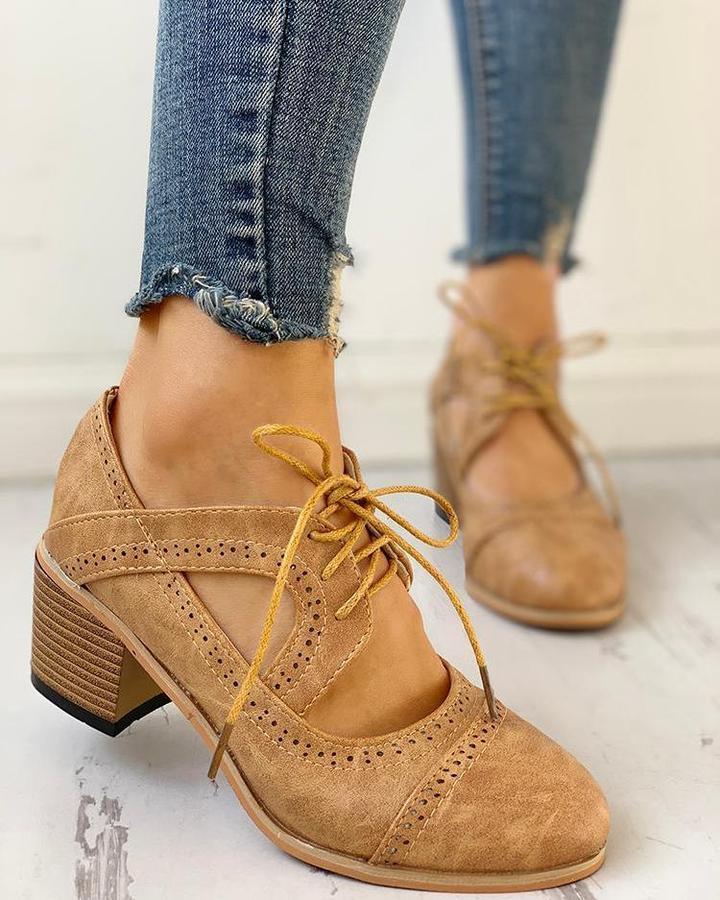 Chaussures à lacets et talon bloc pour femme