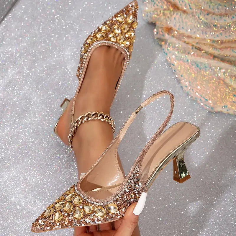 Chaussures de soirée élégantes à talons hauts