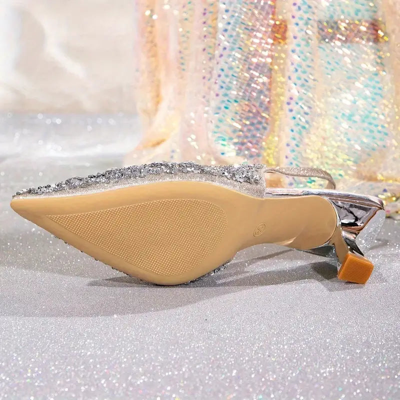 Chaussures de soirée élégantes à talons hauts