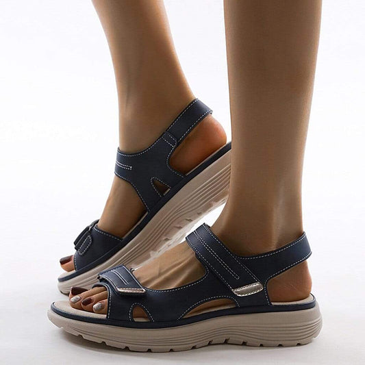 Chaussures orthopédiques femme à lanières ajustables