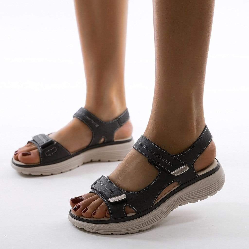 Chaussures orthopédiques femme à lanières ajustables