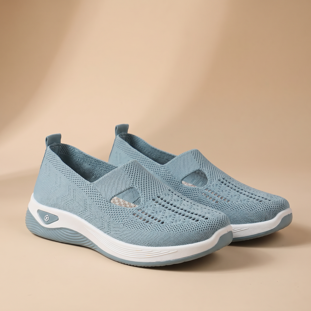 Chaussures slip-on orthopédiques pour femme | Respirantes | Adaptées aux pieds enflés