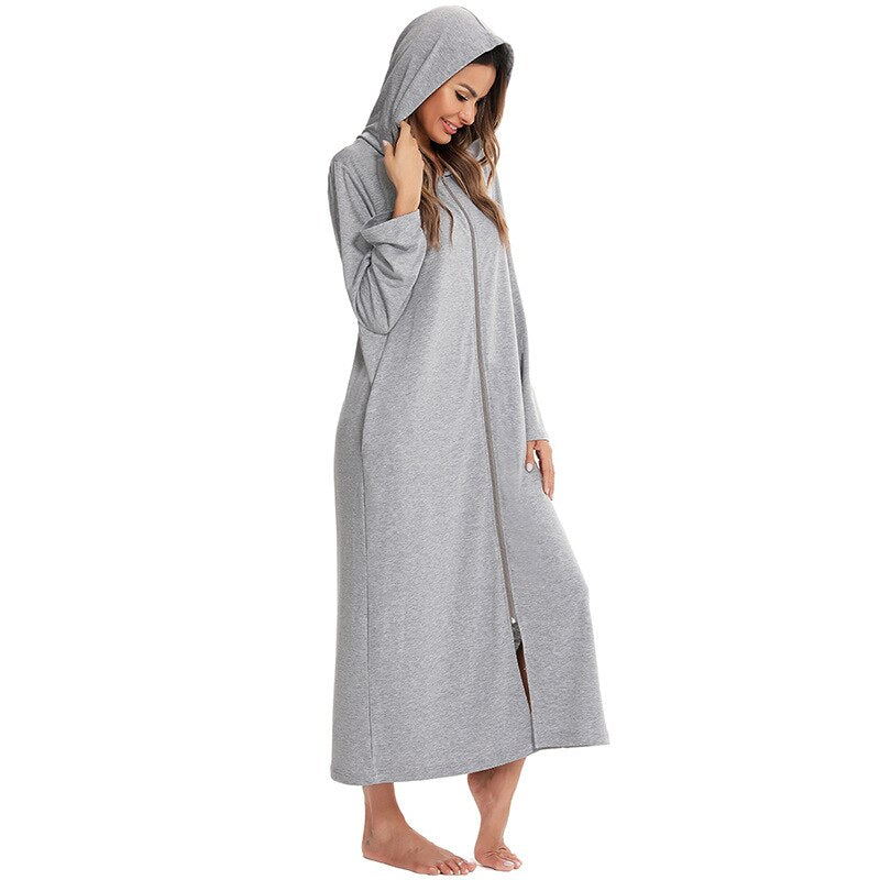 Chemise de nuit chaude à fermeture éclair et capuche