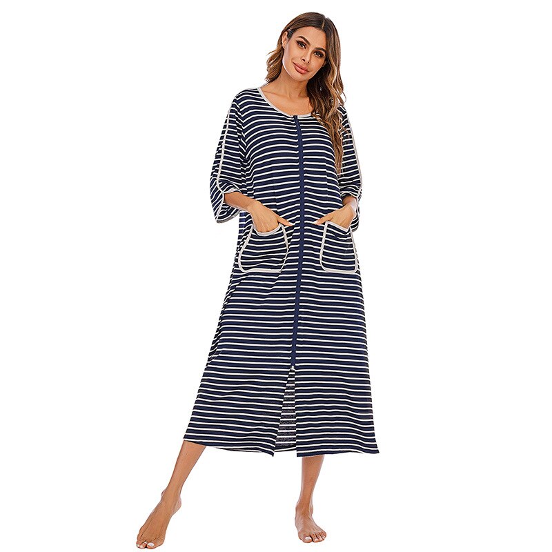 Chemise de nuit chaude à fermeture éclair et capuche