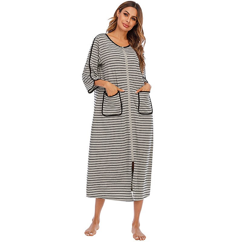Chemise de nuit chaude à fermeture éclair et capuche